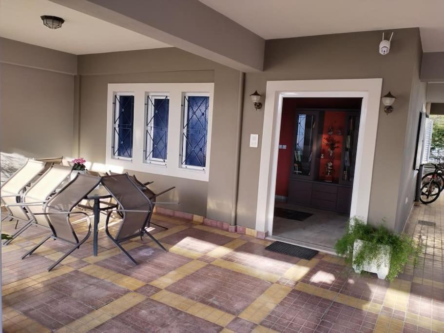 Χαίρε, Ξεΐνε, Παρ' Αμμι Φιλησεαι Apartment Trikala  Exterior photo